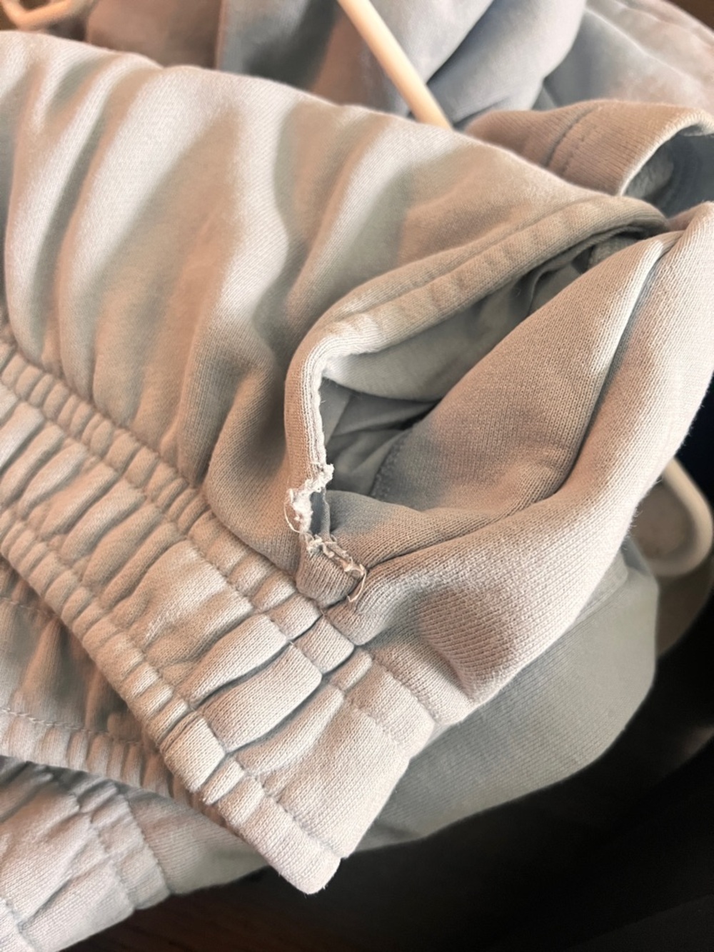 Aritzia TNA Light Blue Cozy Fleece Cargo Sweatpants - Picture 4 of 7